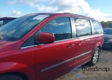 2014 Chrysler Town & Country Touring из США, поврежденный, VIN 2C4RC1BG6ER445659